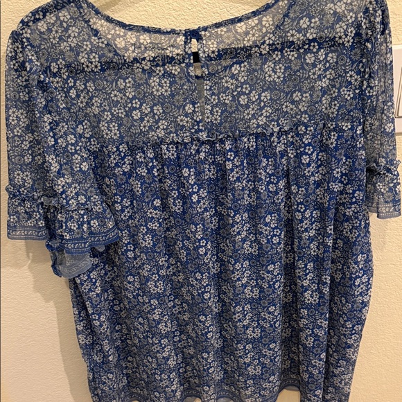 Max Studio Navy Floral Lace Top - Picture 2 of 3